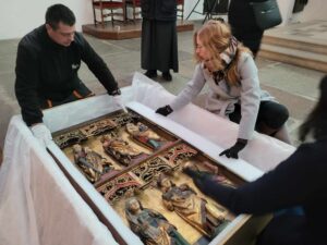 Skrzydło ołtarzowe z Ingeln, warsztat południowoniemiecki, Dolna Saksonia, ok. 1500 r., 141,5 × 82 cm, polichromia, złocenie, drewno, złoto. źr. MKDiN