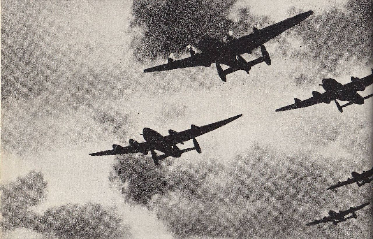 1280px-Avro_Lancaster_300_dywizjonu